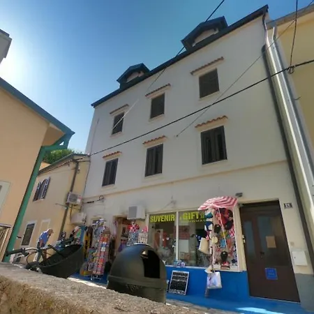 Danielle Apartman Baška